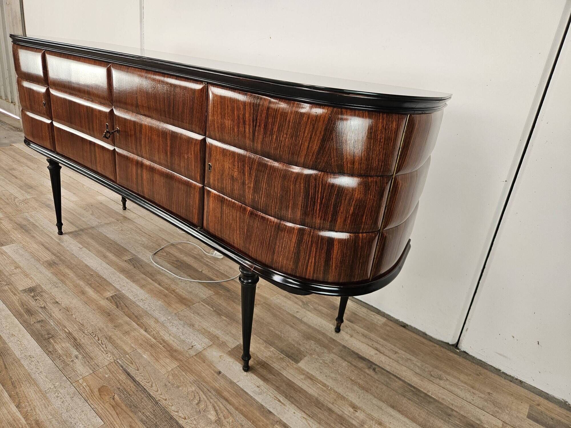 Mobile bar sideboard by Vittorio Dassi from the 1950s