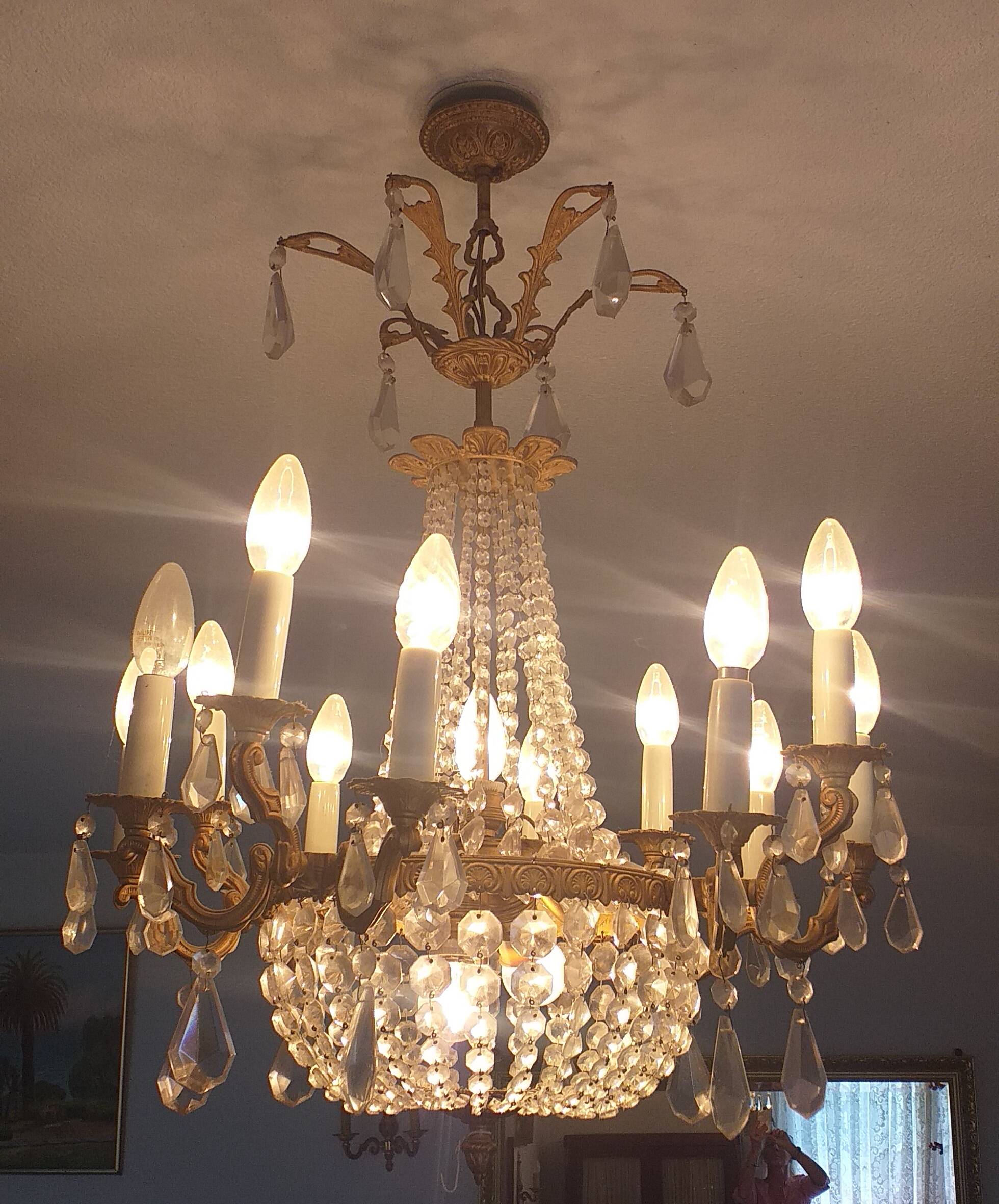 Lustre baroque véritable cristal de bohème et bronze 12 branches