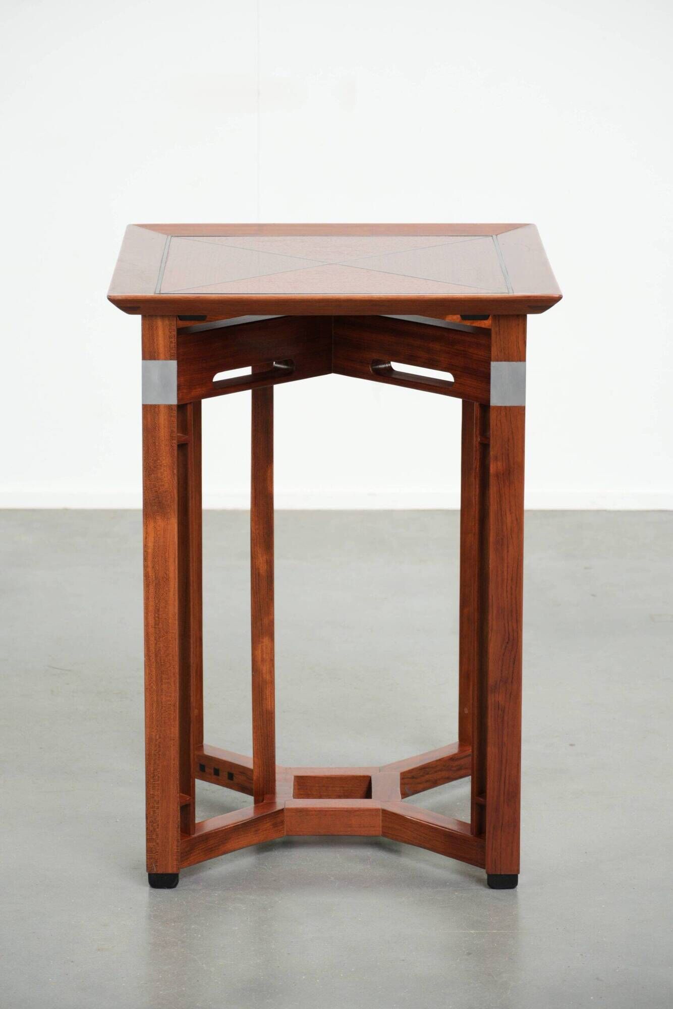 Tall Art Deco design side table with removable top