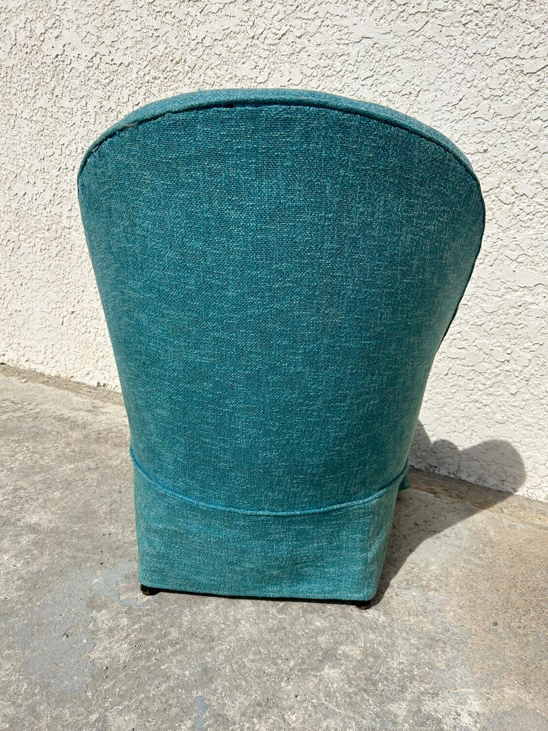 Blue toad armchair