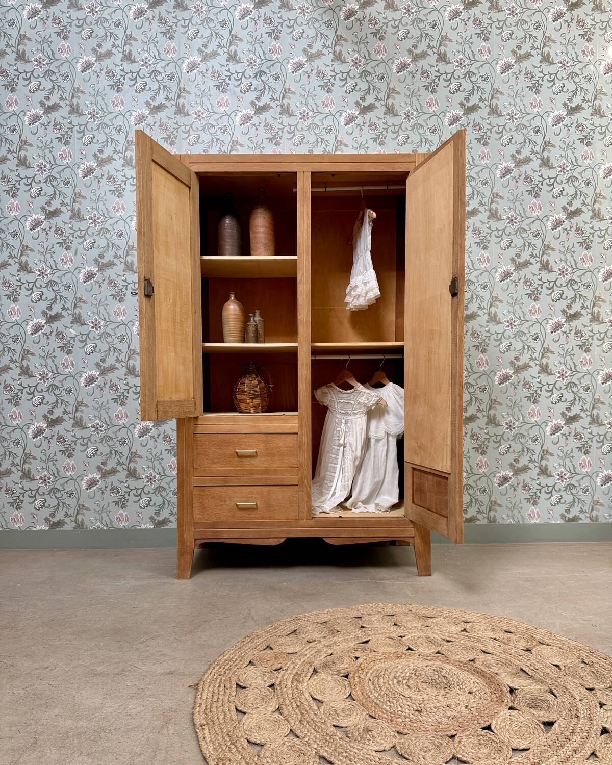 Oak wardrobe (renovated)