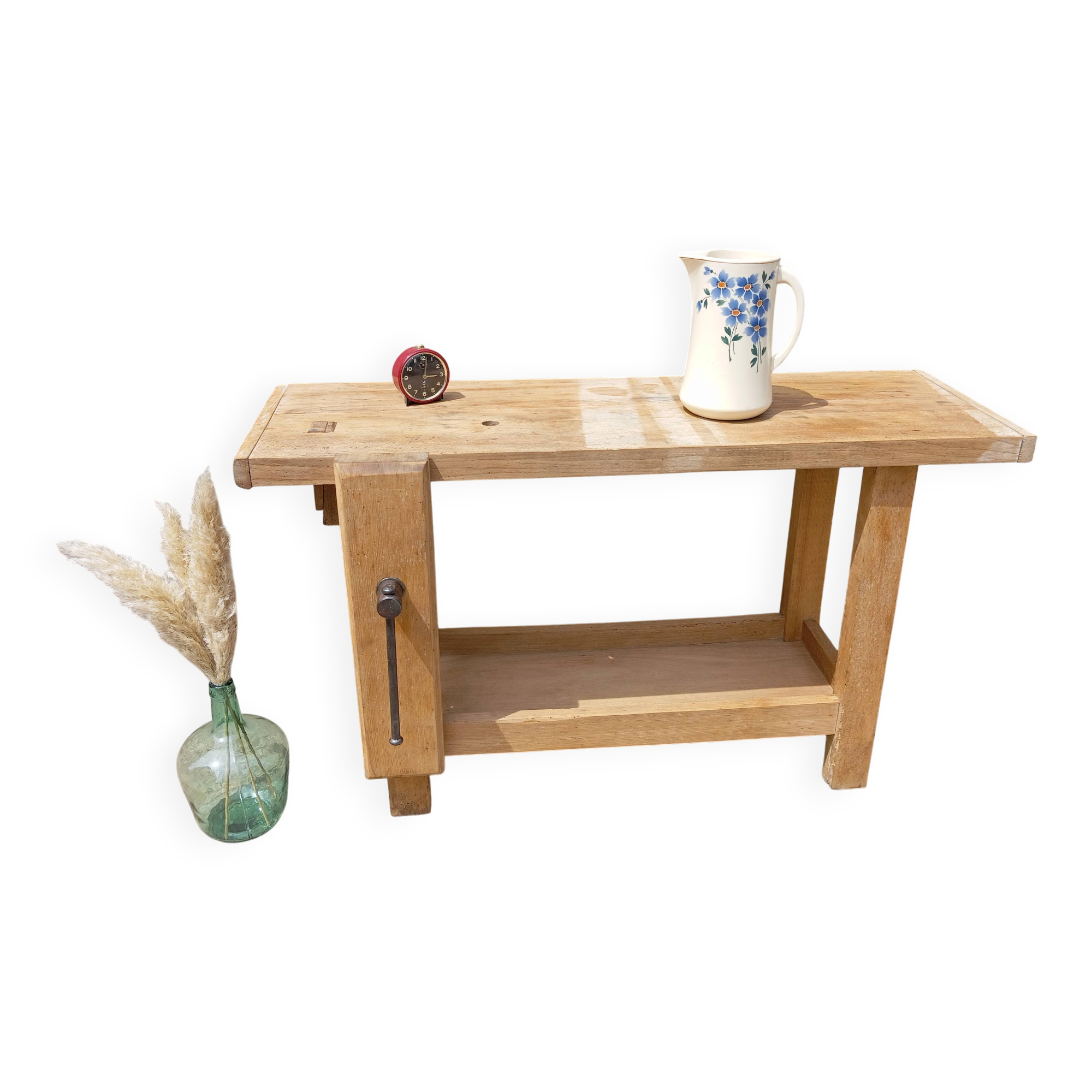Established carpenter
