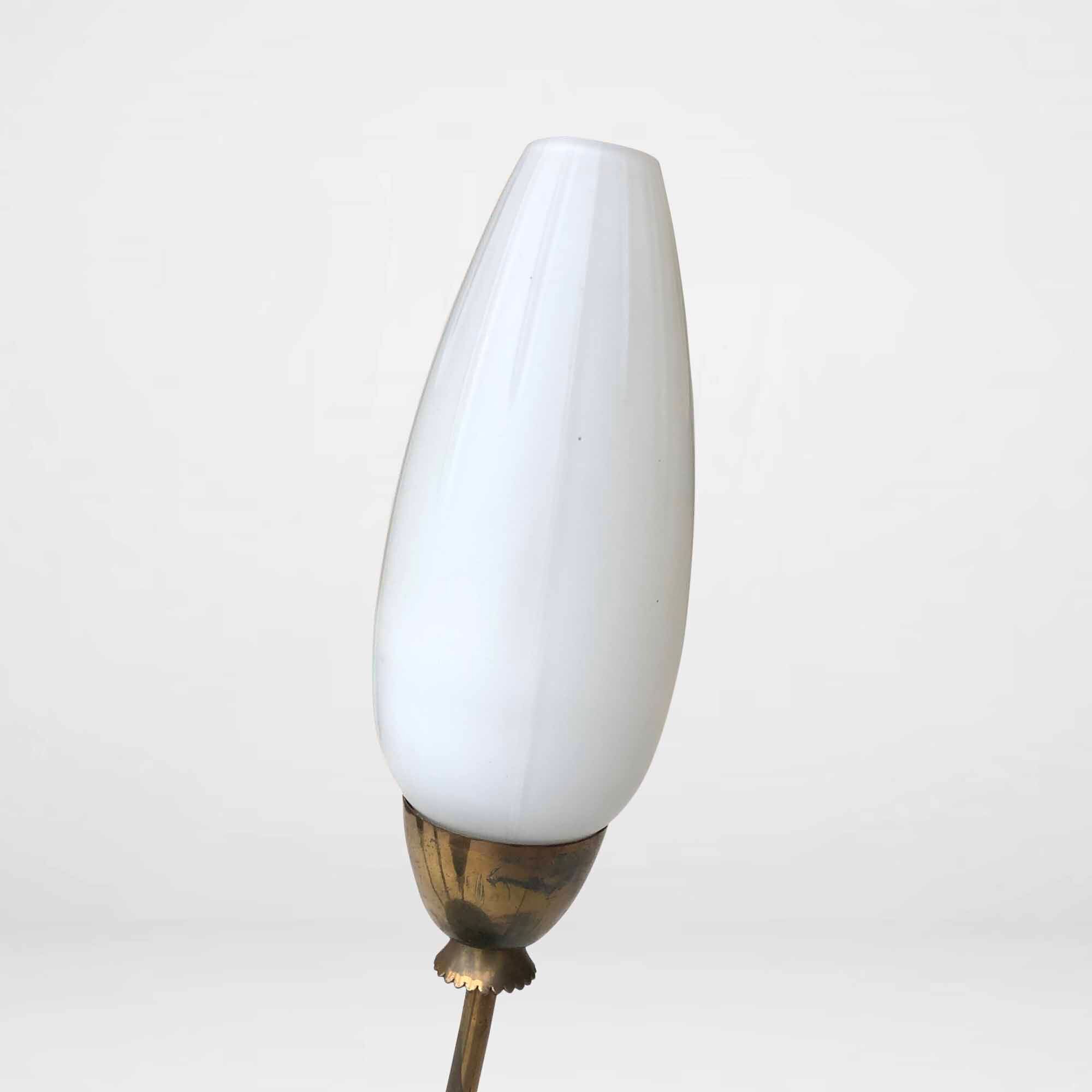 Table lamp opaline