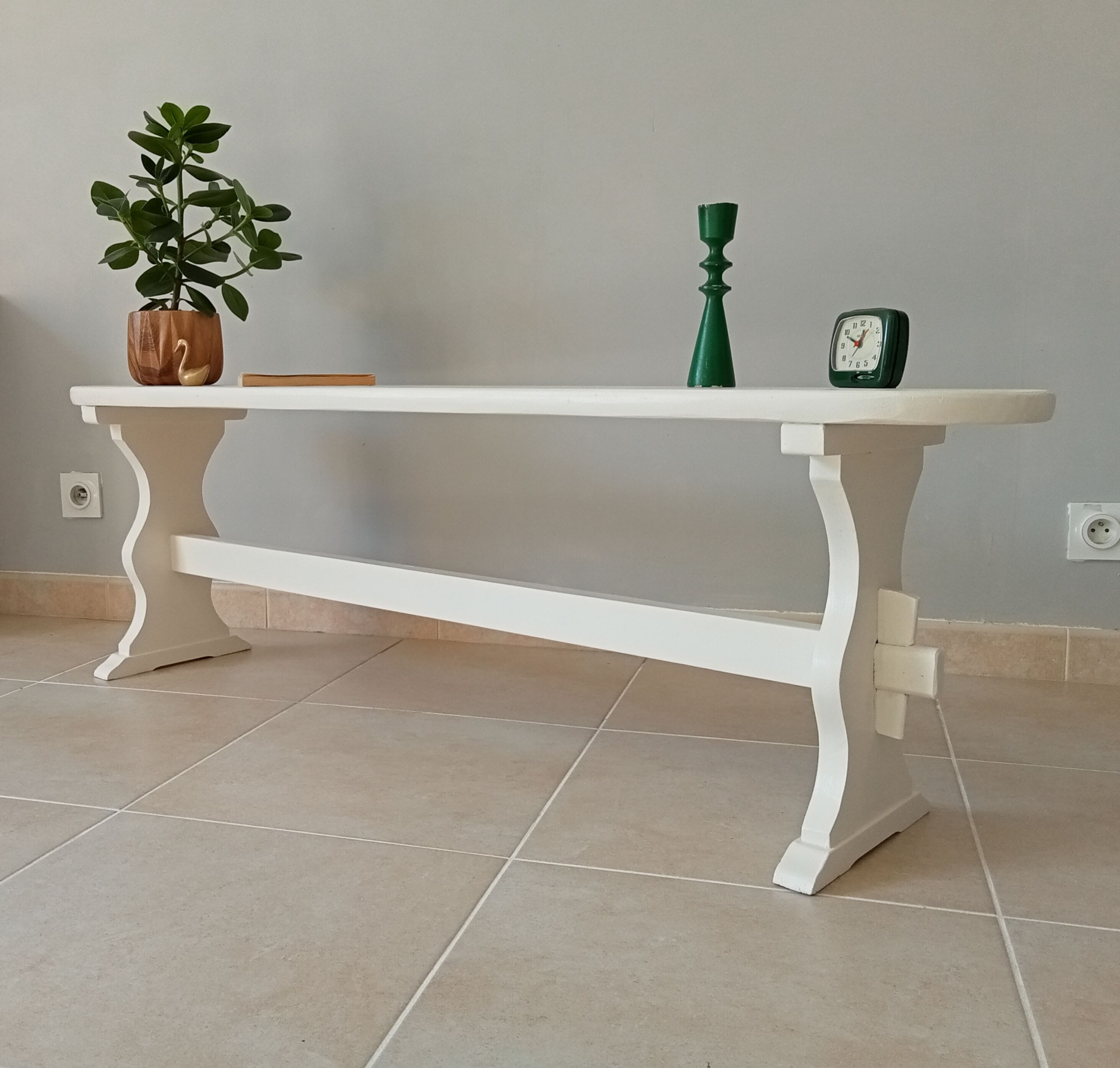 Vintage country bench