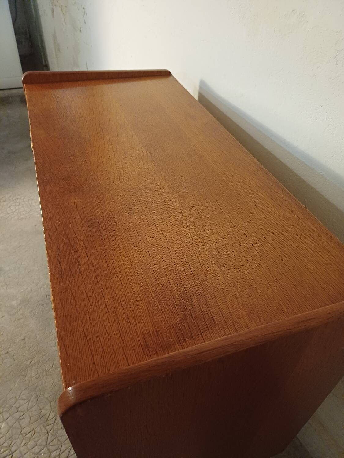 Vintage chest of drawers