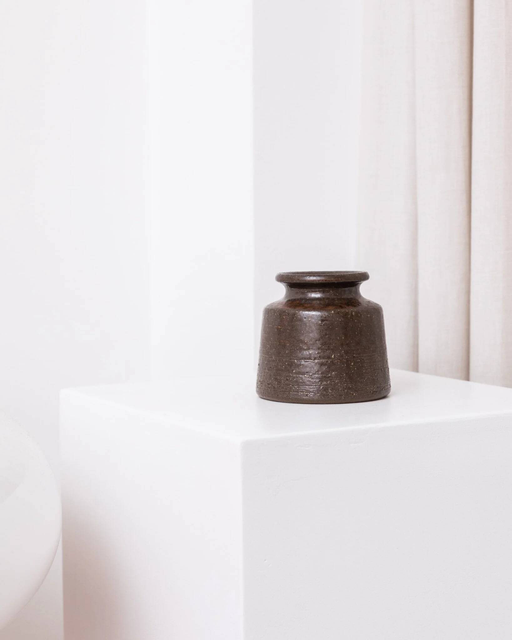 Rudi Stahl Studio Dark Brown Fireclay Stoneware Vase - Organic Mid-Century Ceramic Art, 1960s