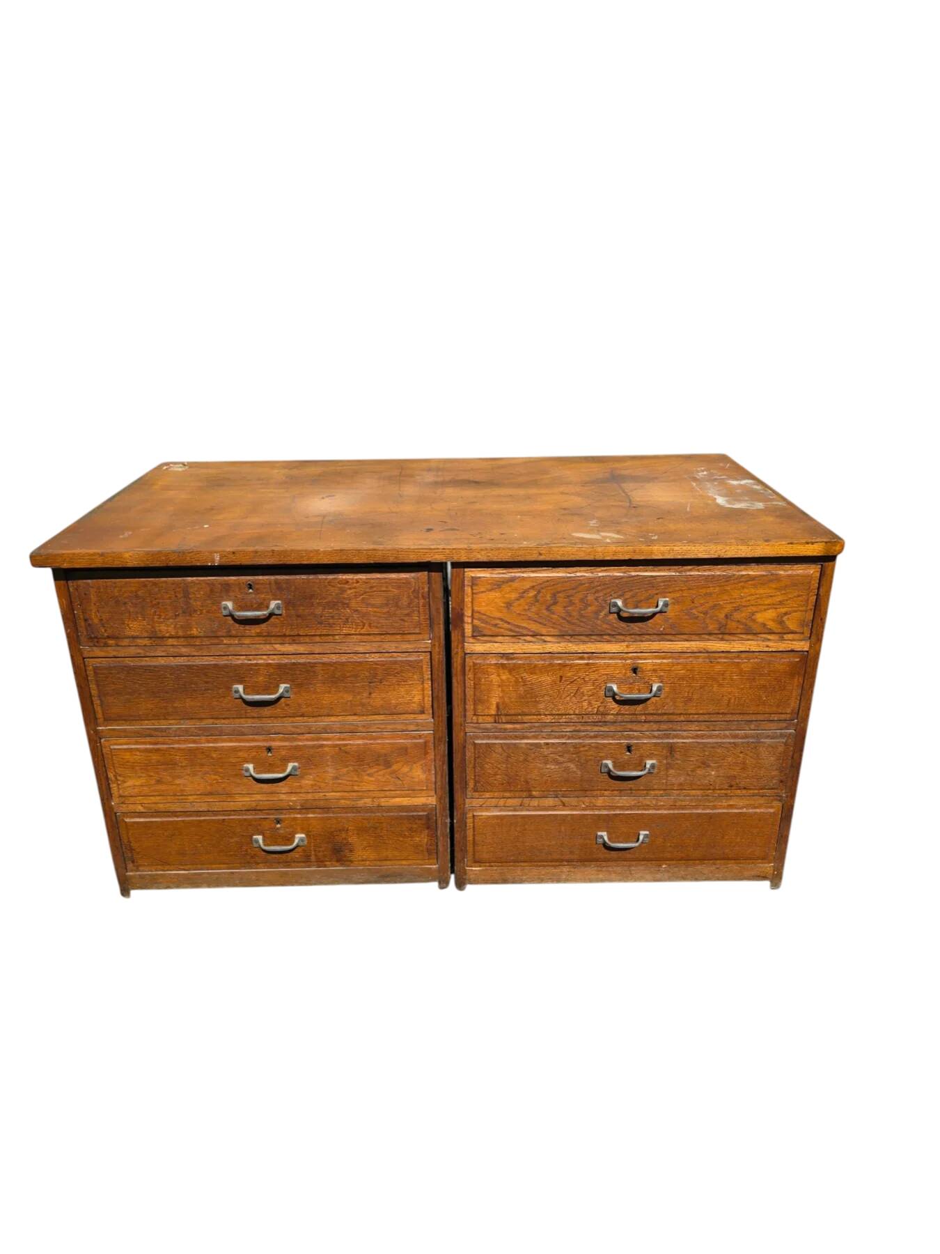 Meuble de métier ancien en chêne à huit tiroirs