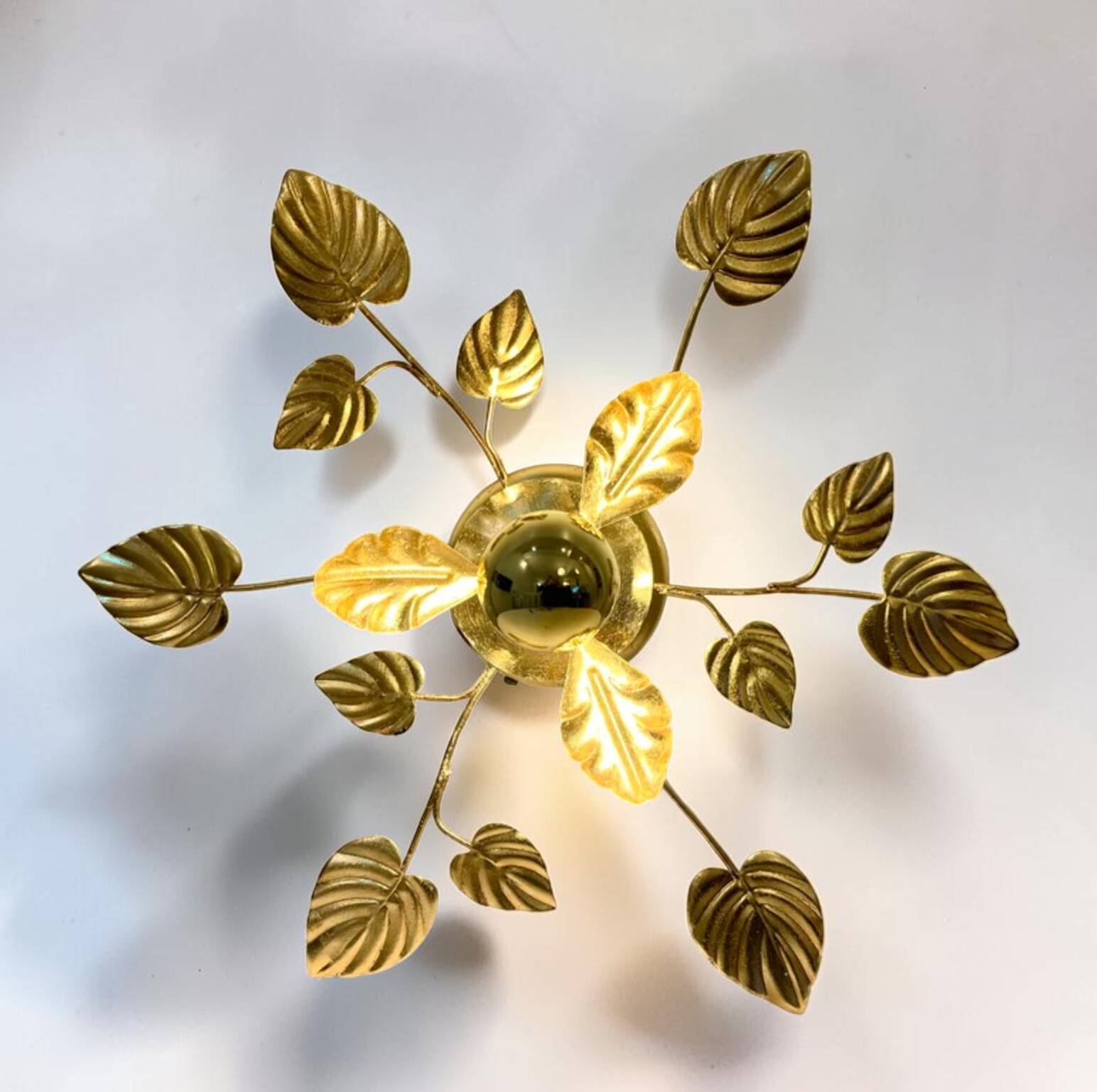 Vintage 1970s - 80s gold leaf metal flower wall light