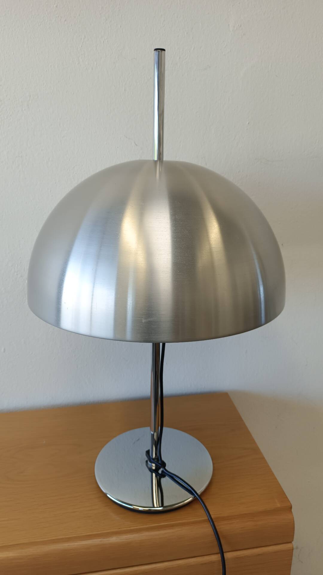 Aluminium mushroom lamp