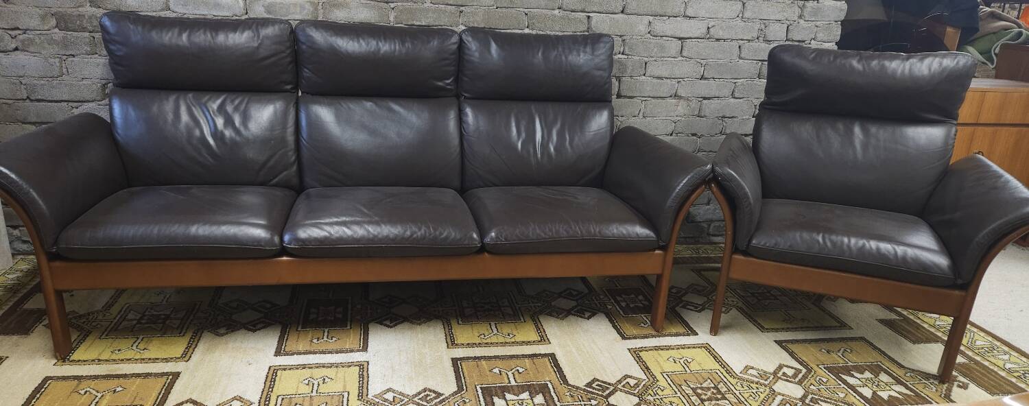 Sofa and armchair set