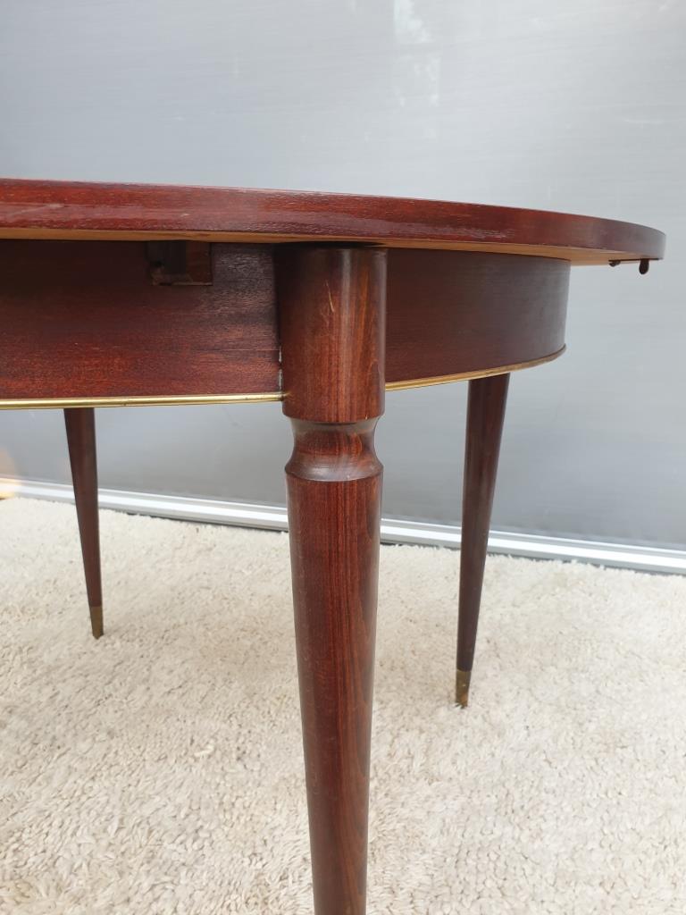 Extendable table mahogany lacquered 1960 butterfly extensions