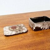 West German pottery box, fat lava WGP from the mid-century with lid, 1960s.