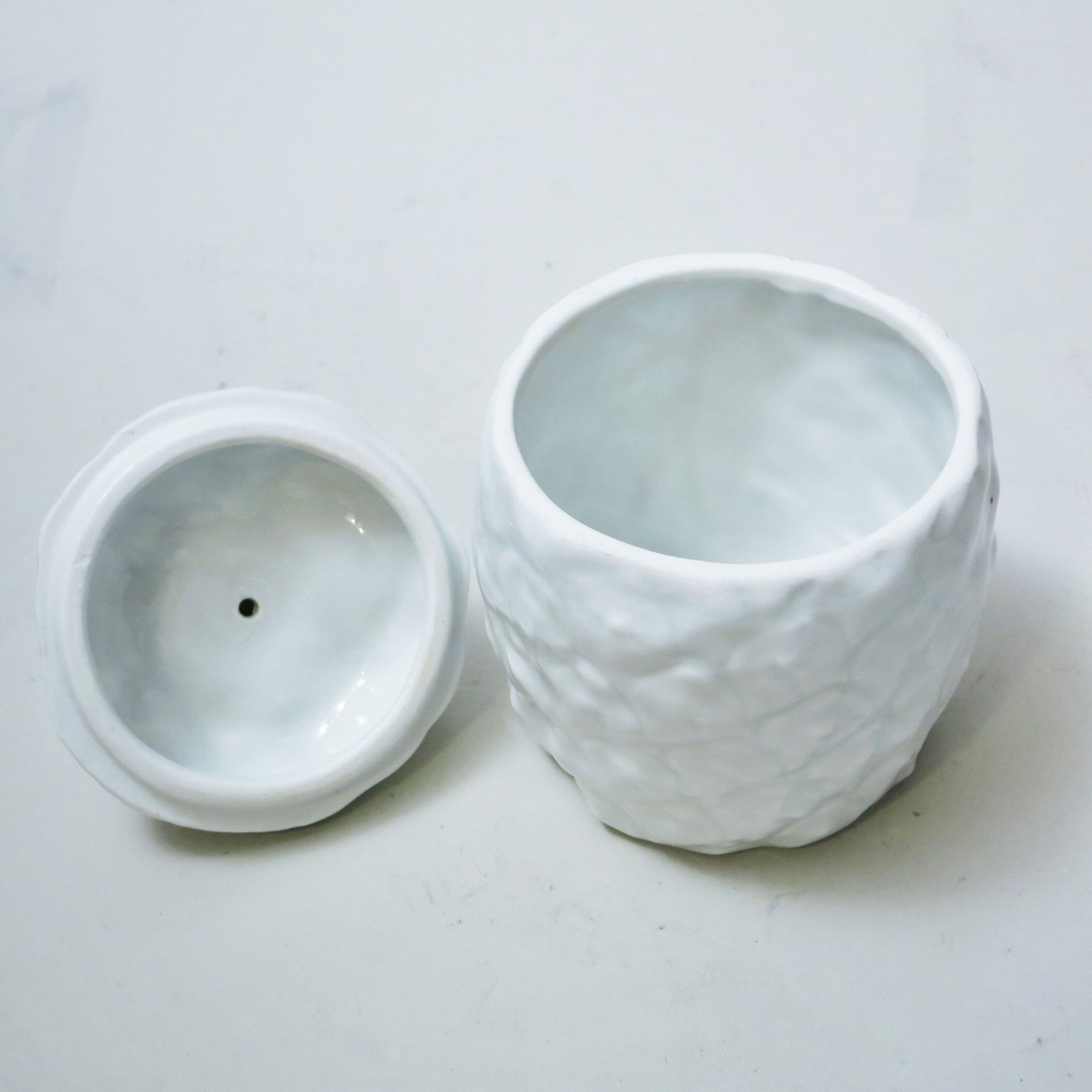 Porcelain pineapple candy