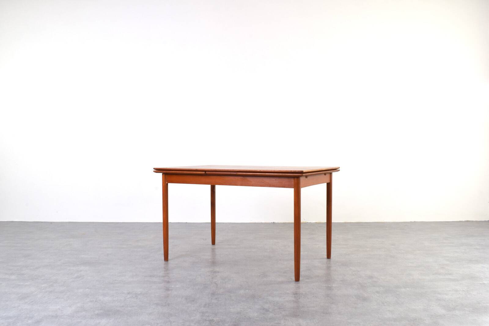 Mid-Century Danish Teak Extendable Dining Table, 1960s.