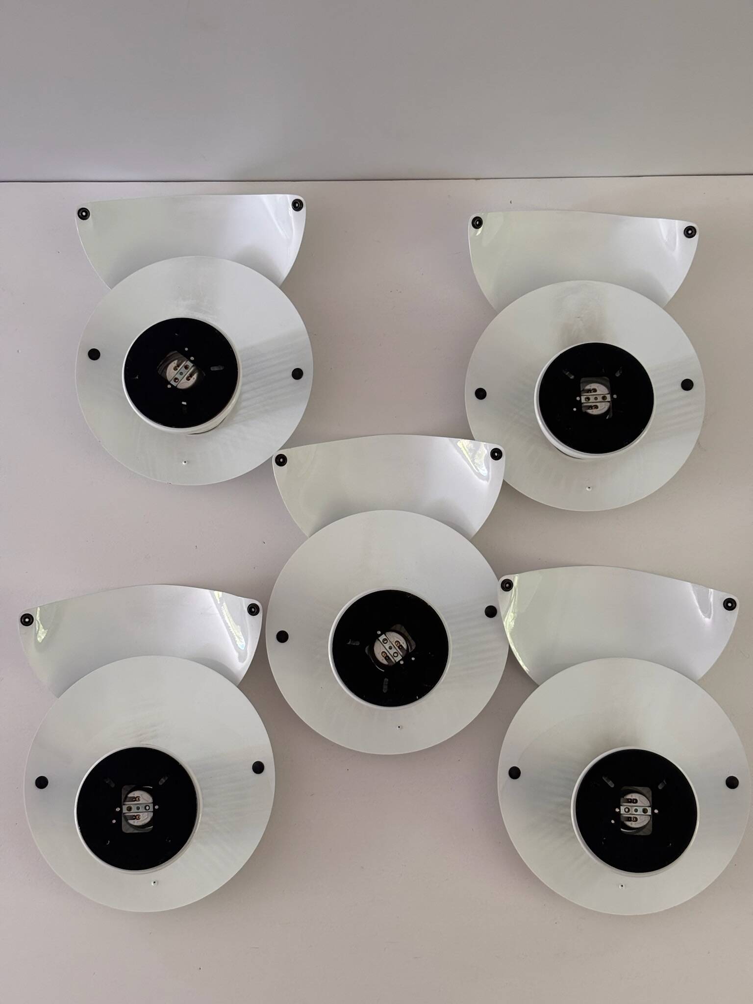 Giovi wall light by Achille Castiglioni for Flos 1982 Lacquered White Metal Design