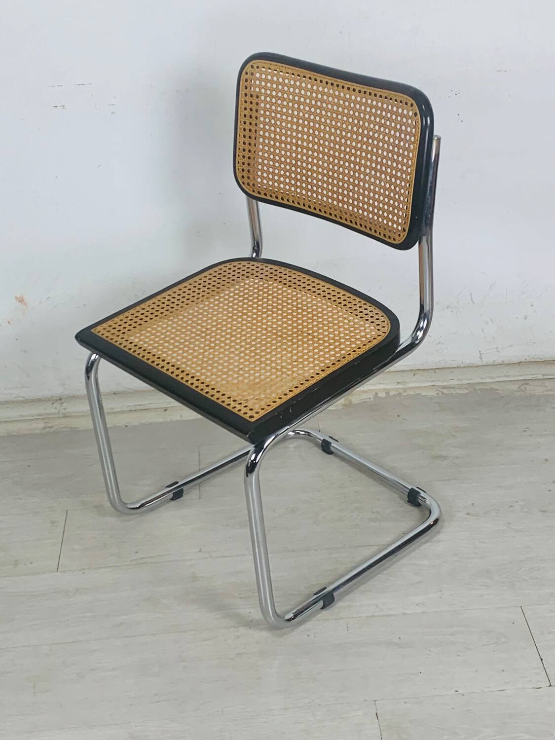 Cesca b32 chair by Marcel Breuer