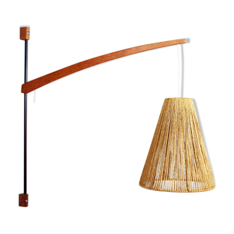 Scandinavian teak and rope stem
