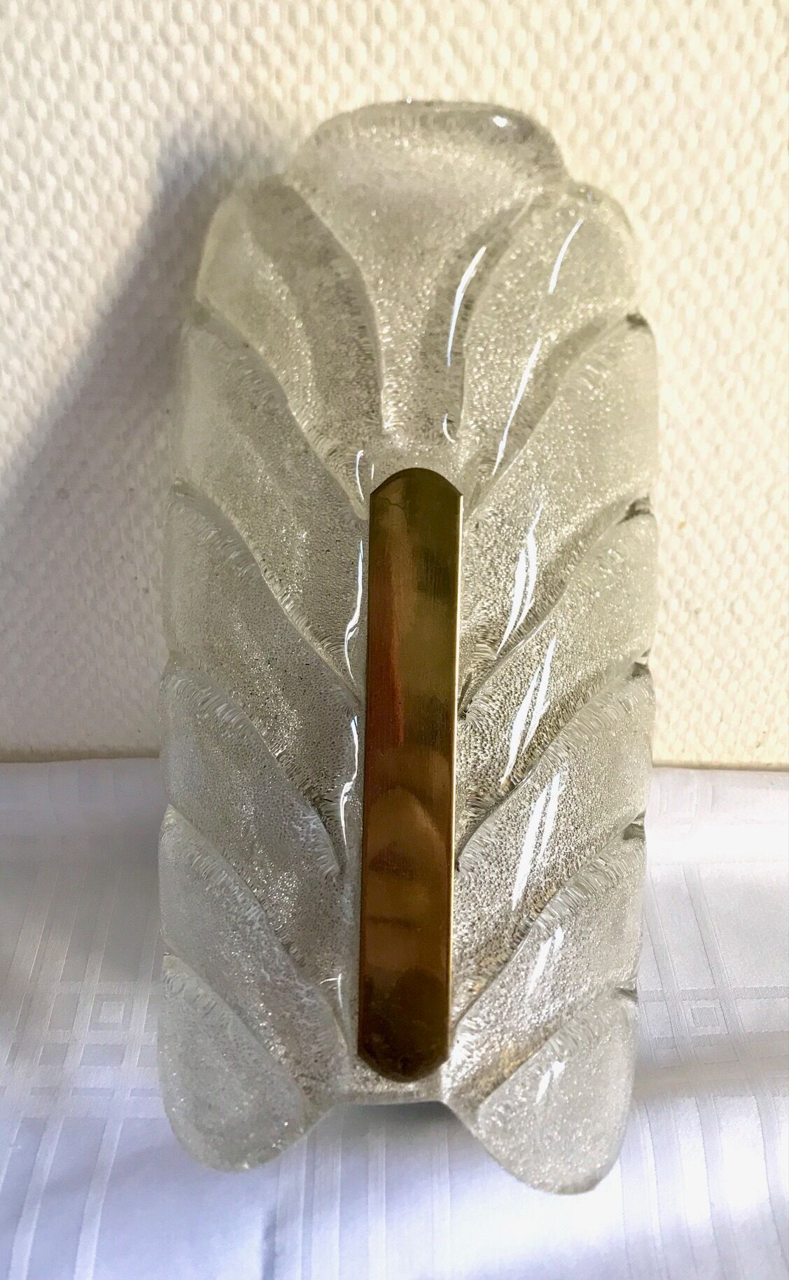 Glass foil wall lamp