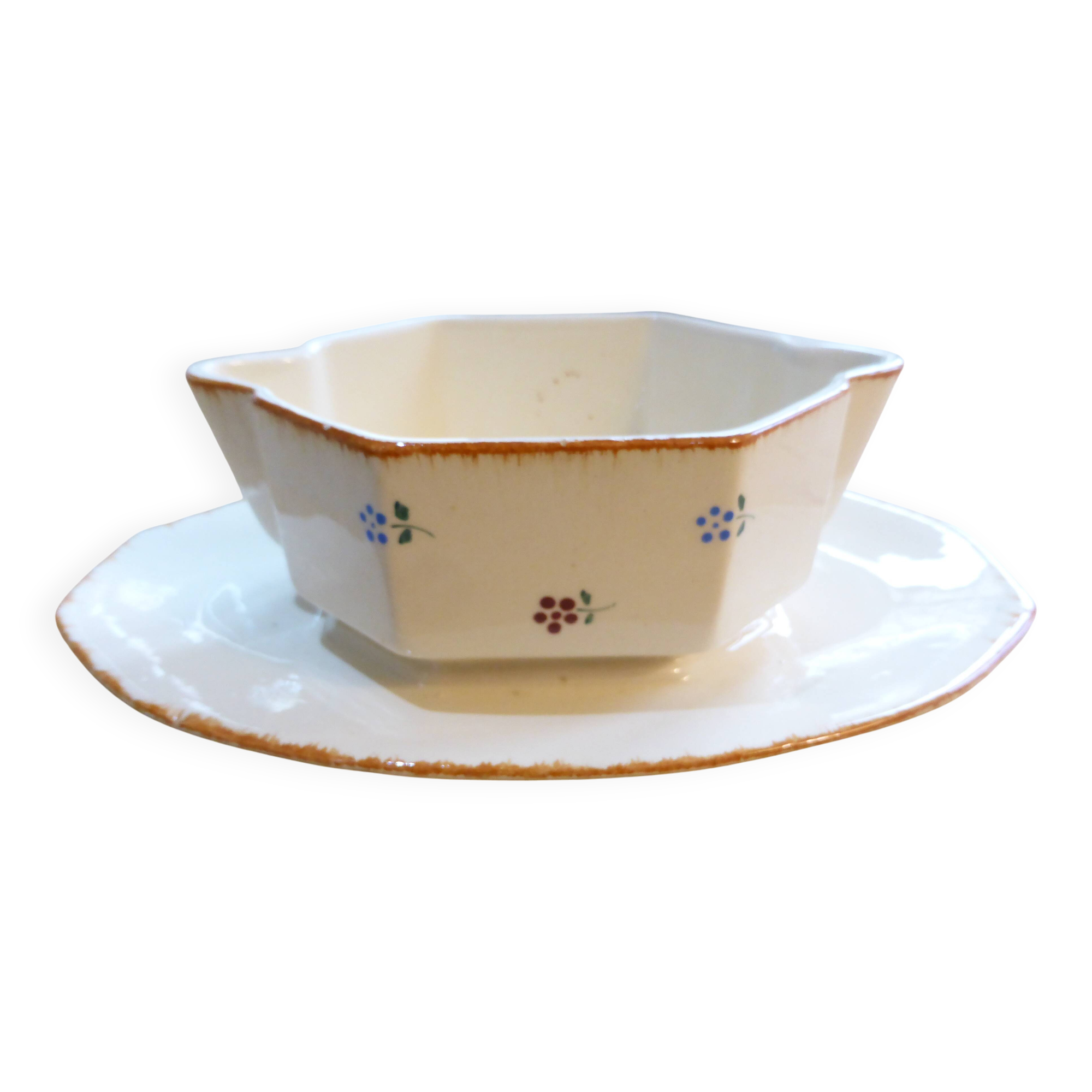 St Amand porcelain sauceboat 191222