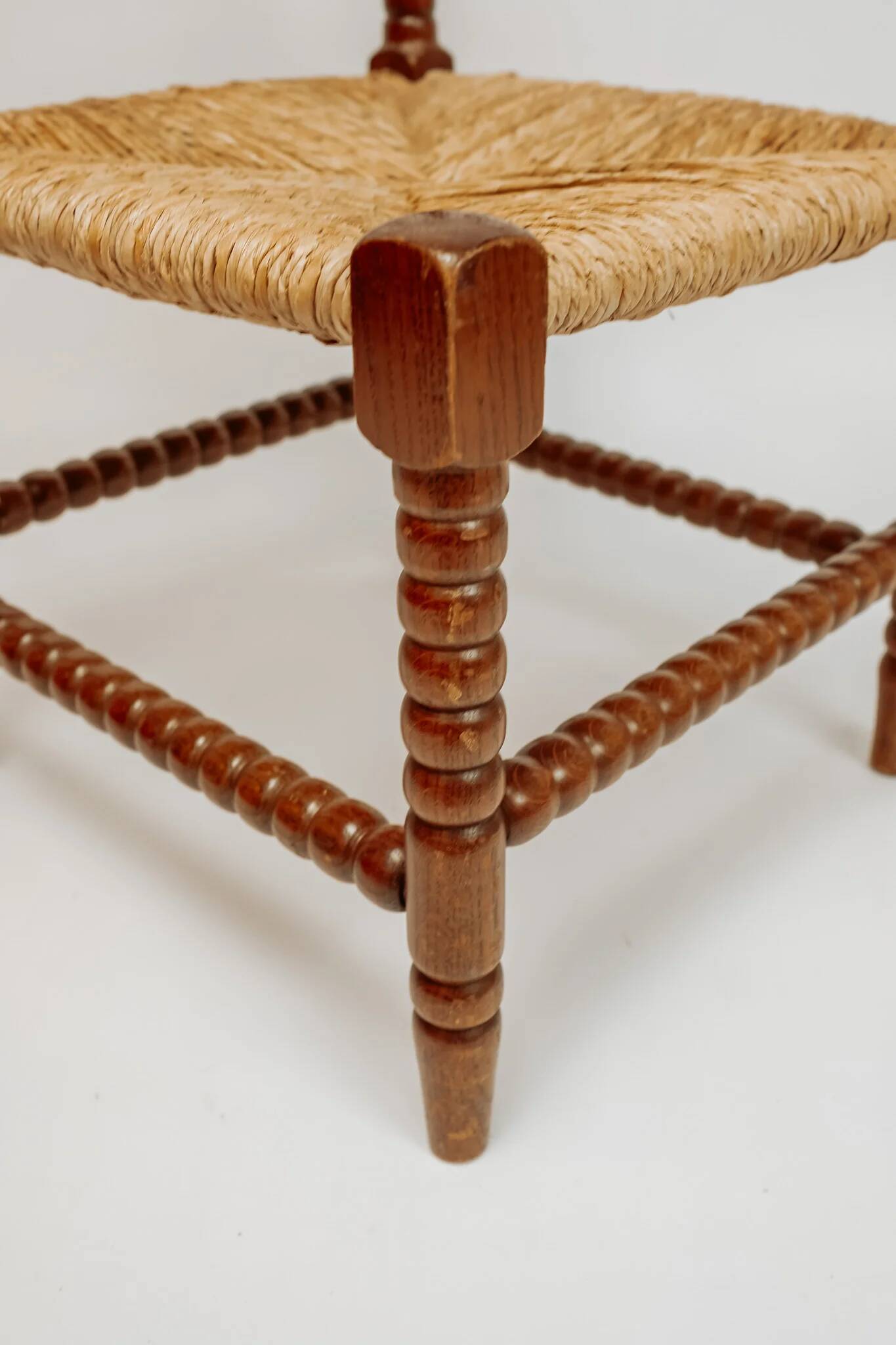Classic vintage bobbin corner armchair