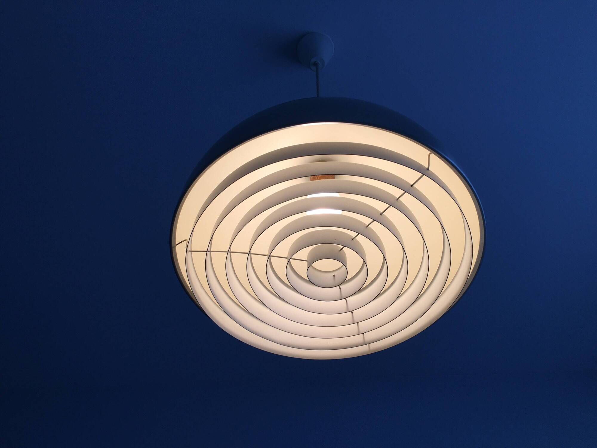 Scandinavian suspension lamp ViIhelm WohIert for Poulsen year 60