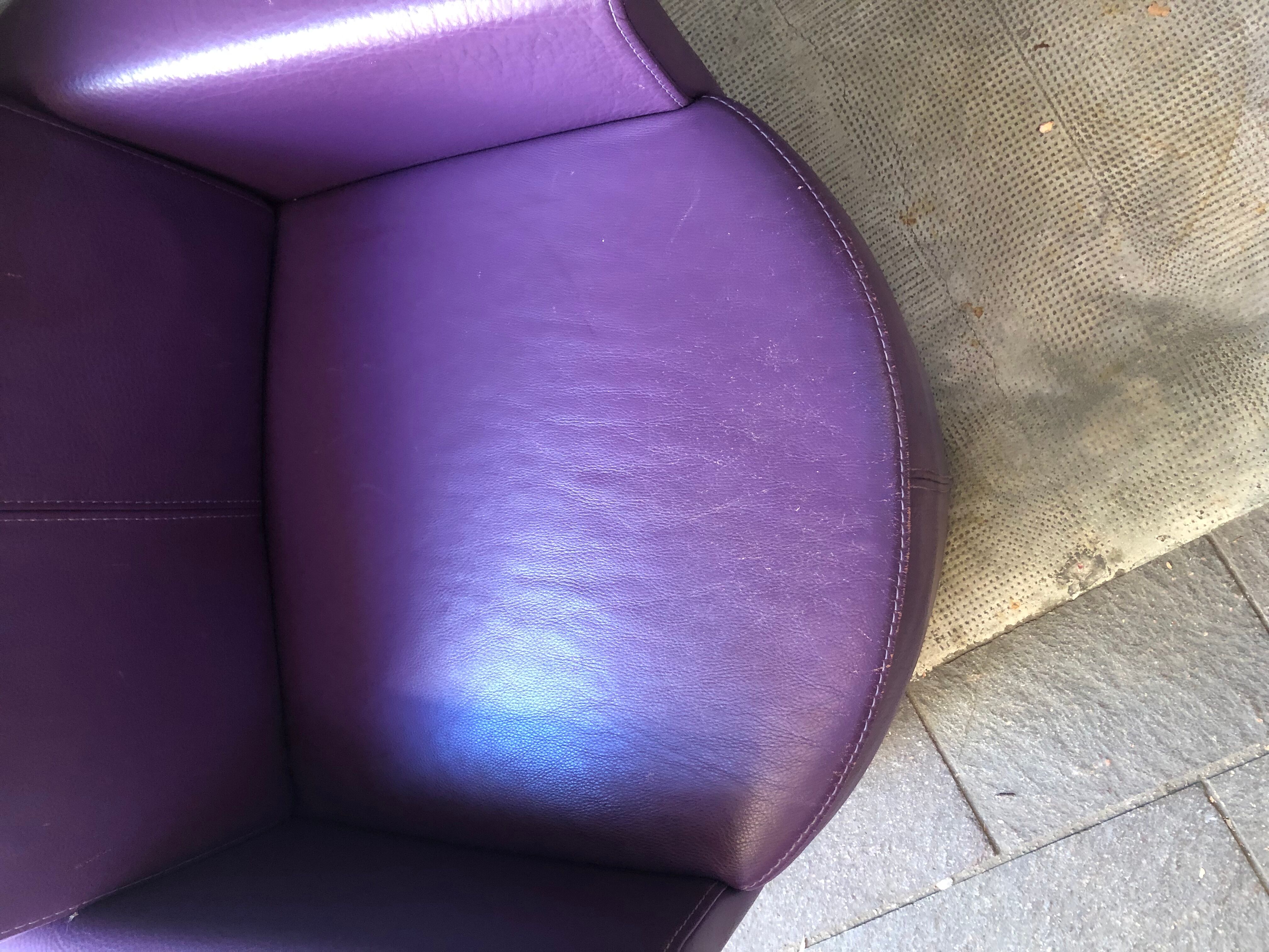 Steiner Bagatelle model armchair in purple leather