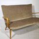 Canapé cocktail à deux places de style mid-century avec revêtement en velours, années 1960