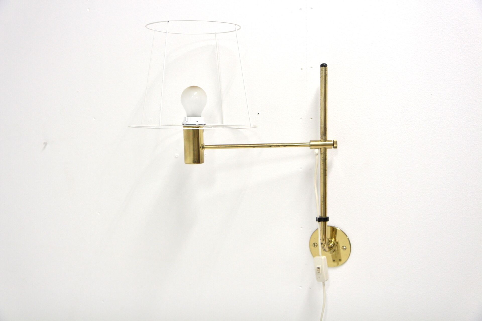 Wall lamp "No. 393", Hans-Agne Jakobsson, Markaryd, Sweden, 1970