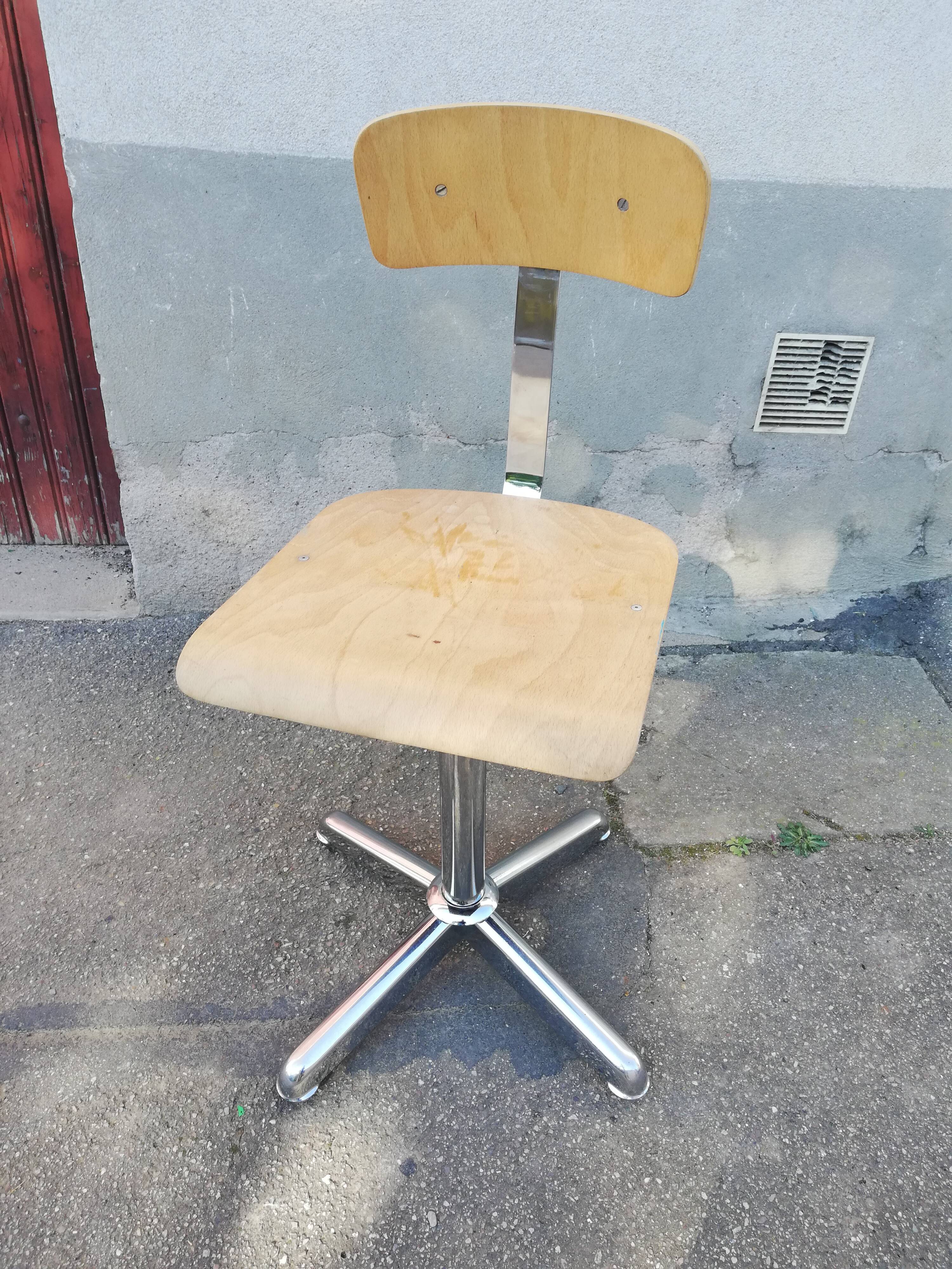 Chrome foot adjustable office chair