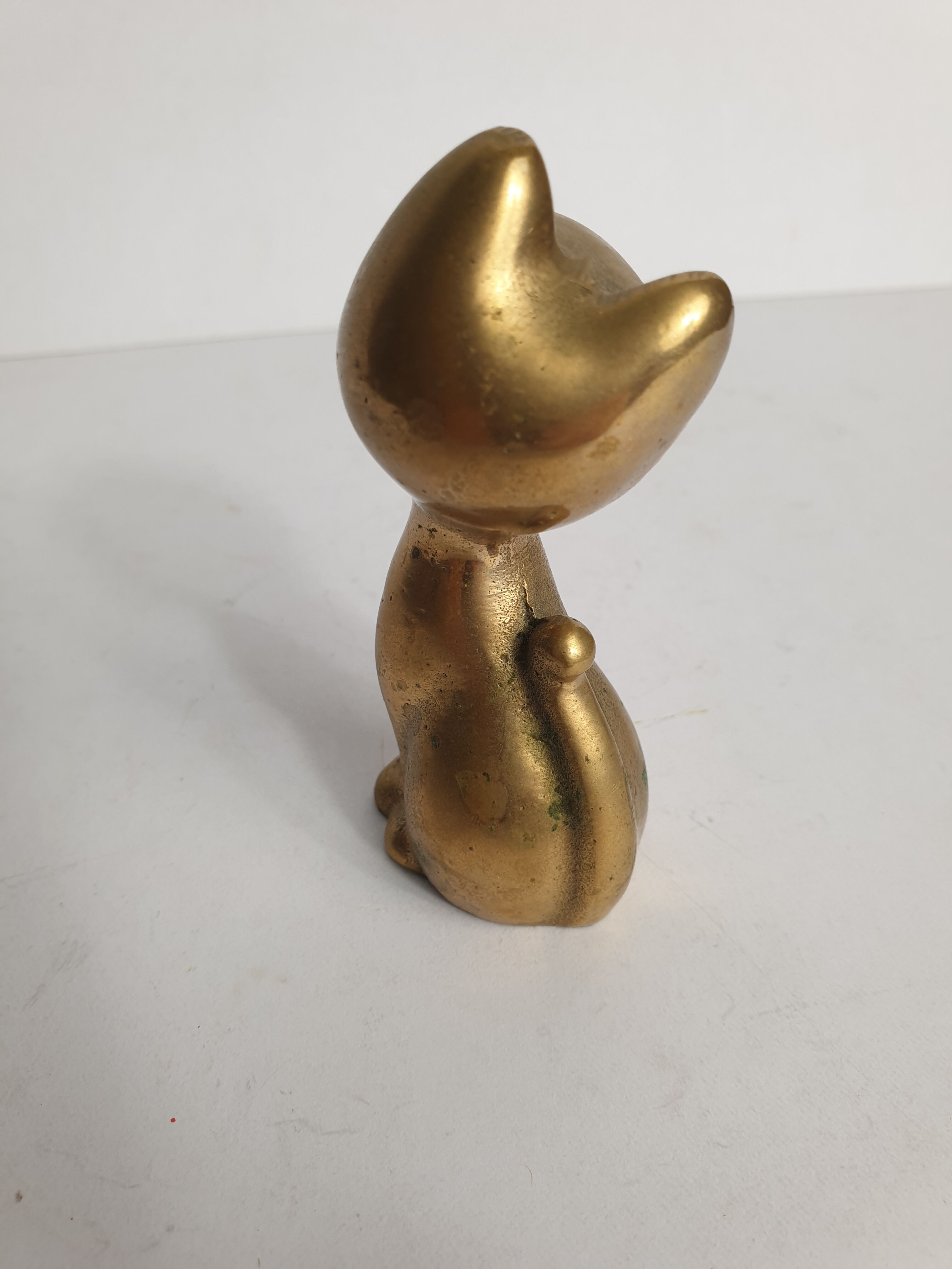 Brass cat