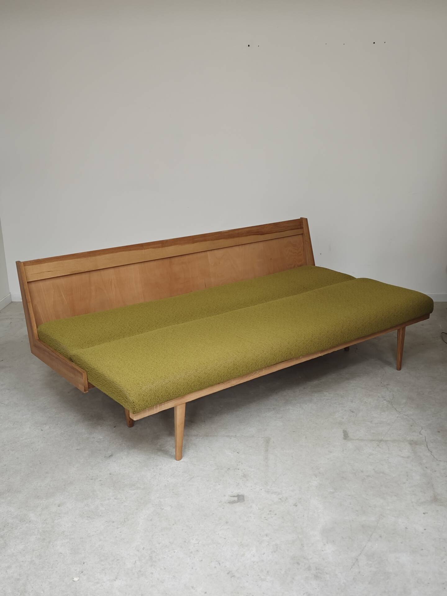 Folding daybed green Interier Praha Ex Czechoslovakia