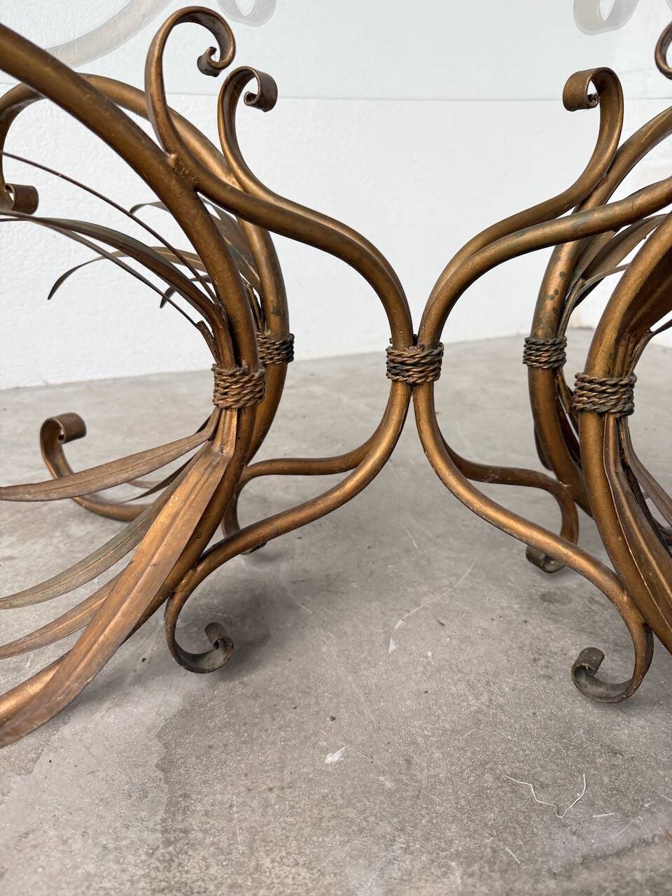 "ear" style coffee table