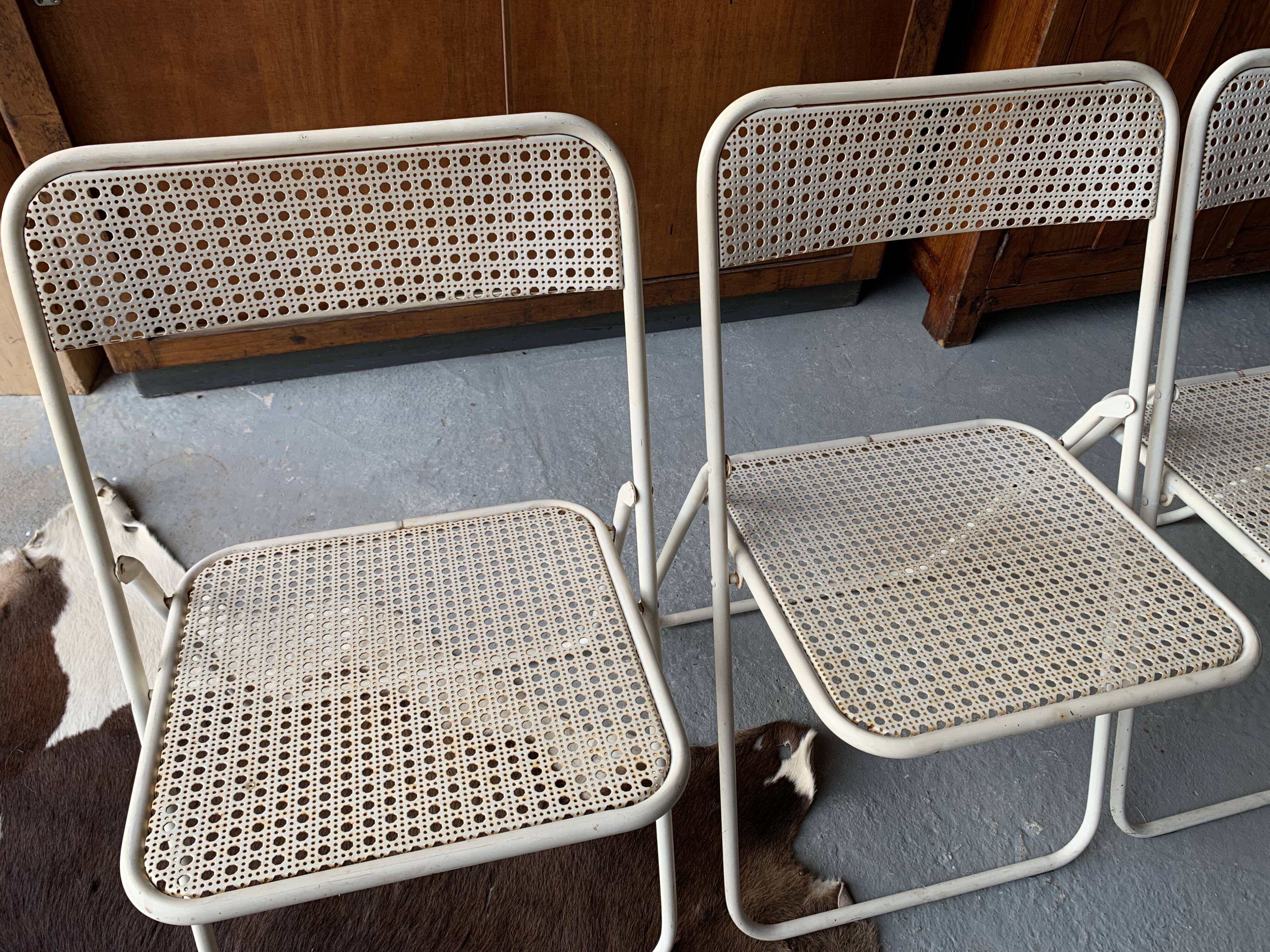Set folding table and its 4 folding chairs perforated metal cream color - 70s