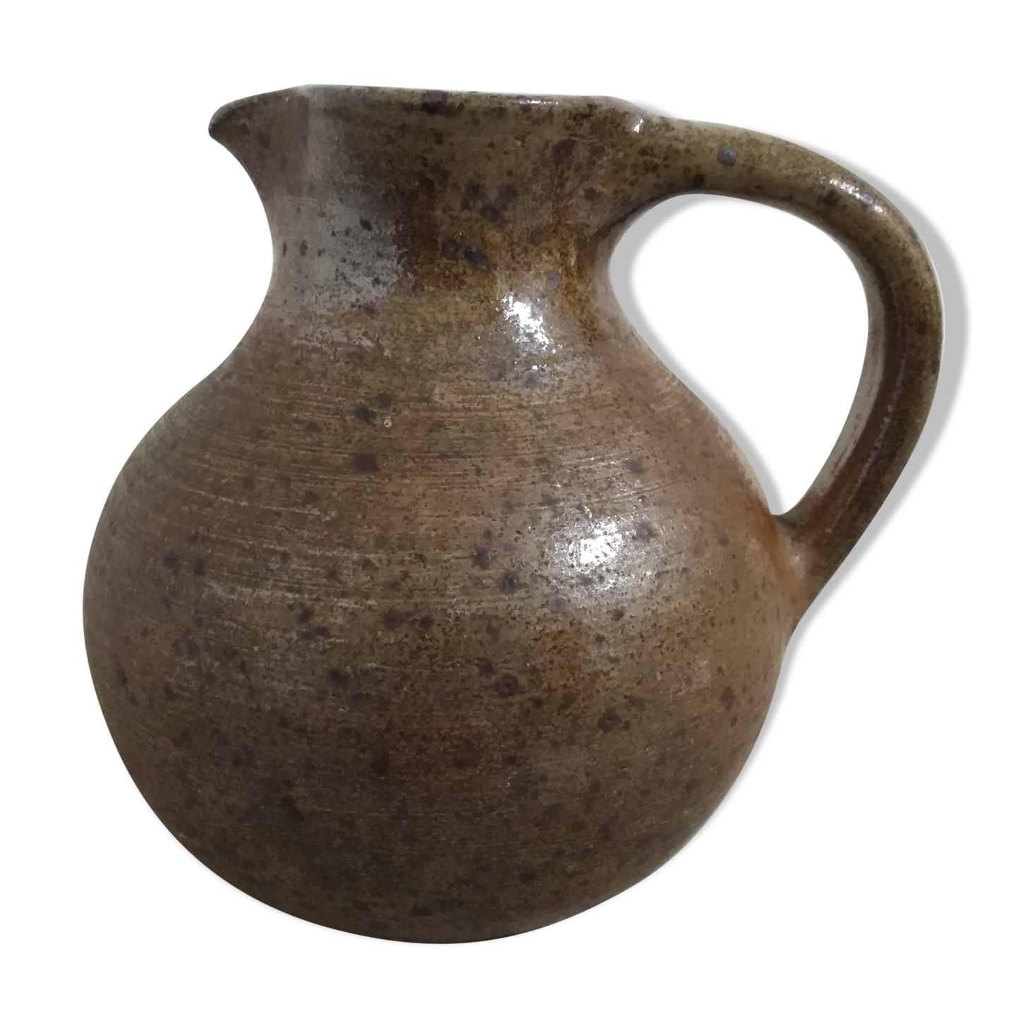 Ceramic pitcher by Nigron