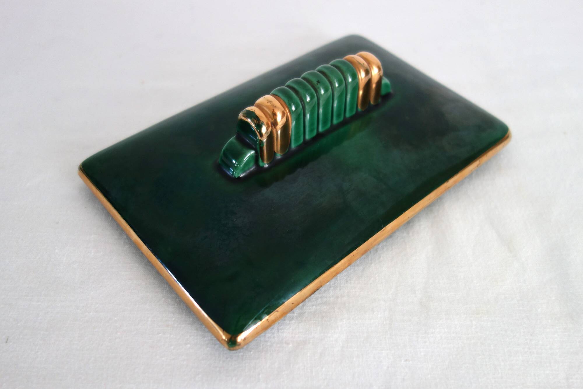 Art deco candy box in green porcelain Letalle, St Clément