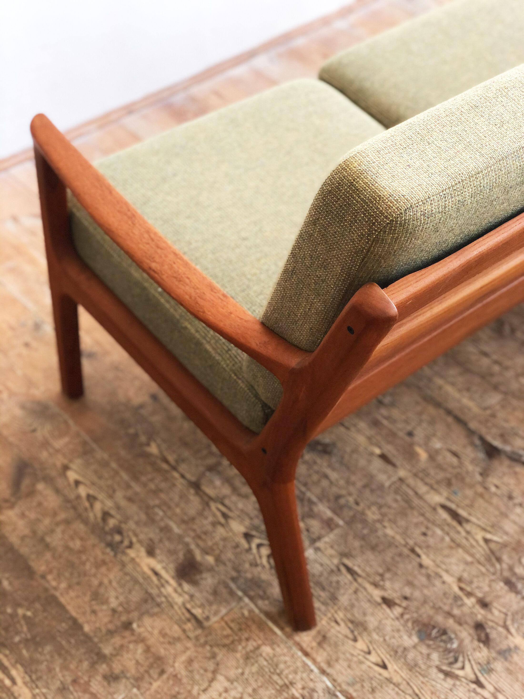 Mid-century modern teak sofa, senator series by Ole Wanscher for Cado