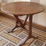 Oak winegrower's table