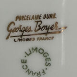 2 small oval dishes in white porcelain