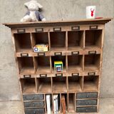 Contemporary trade furniture