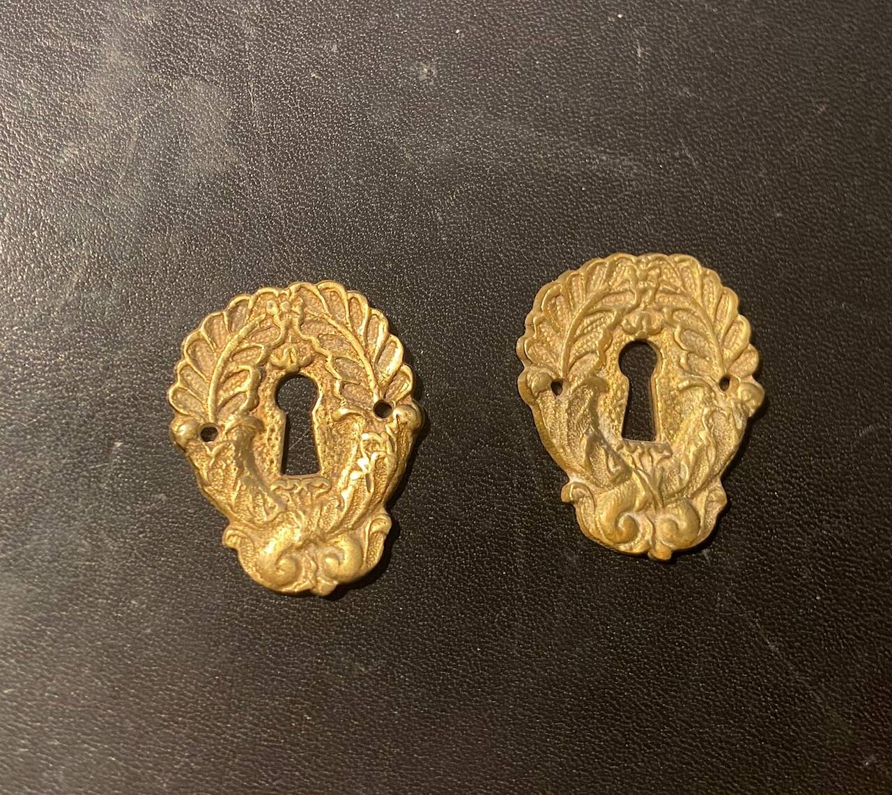 Pair of old locks in bronze or brass
