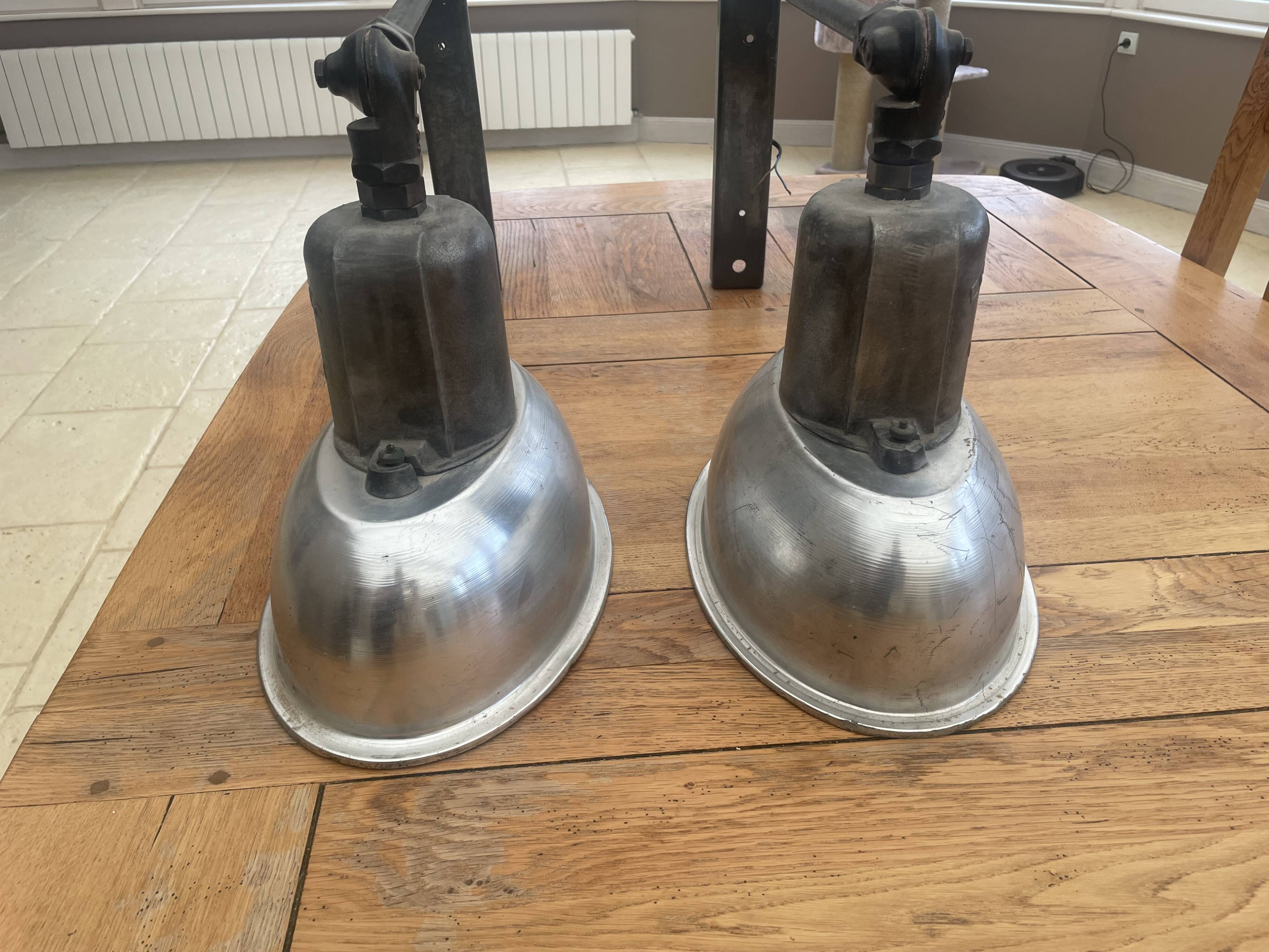 Eclatec industrial wall lights