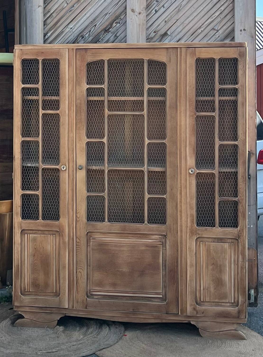 Antique solid oak wardrobe: dresser / bookshelf
