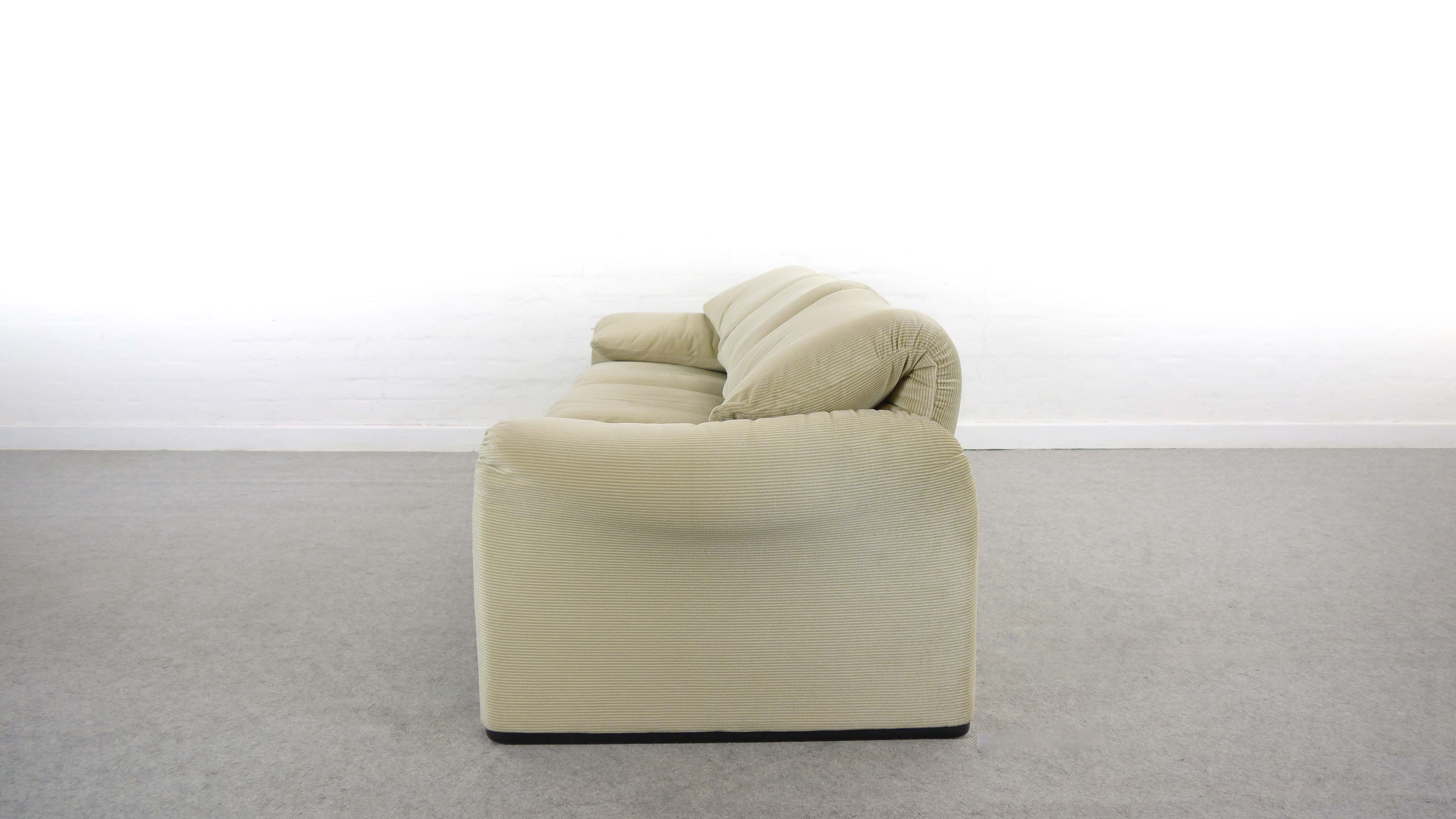 Cassina Maralunga 3-Seater Sofa by Vico Magistretti