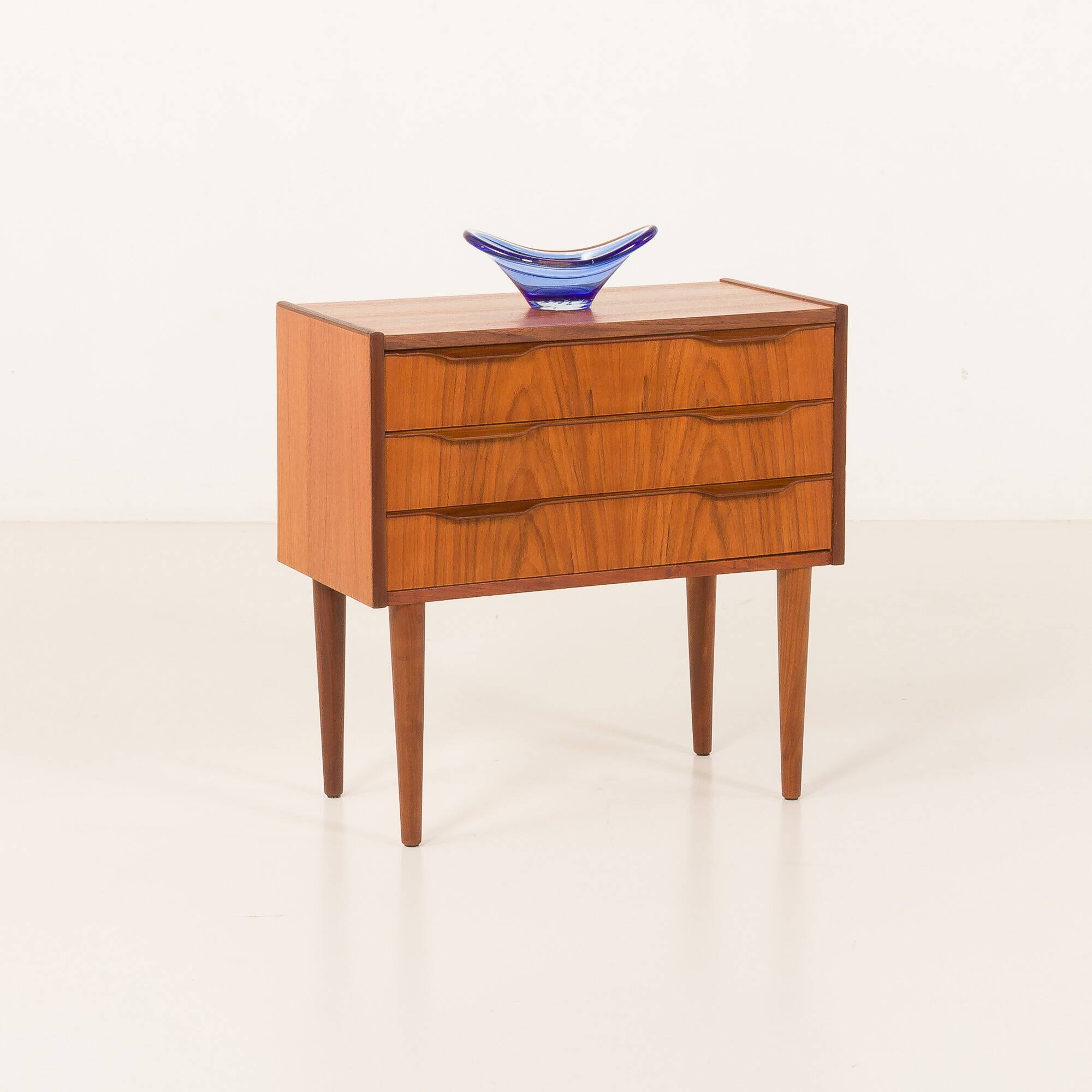 Small Danish teak chest of drawers, 1960s