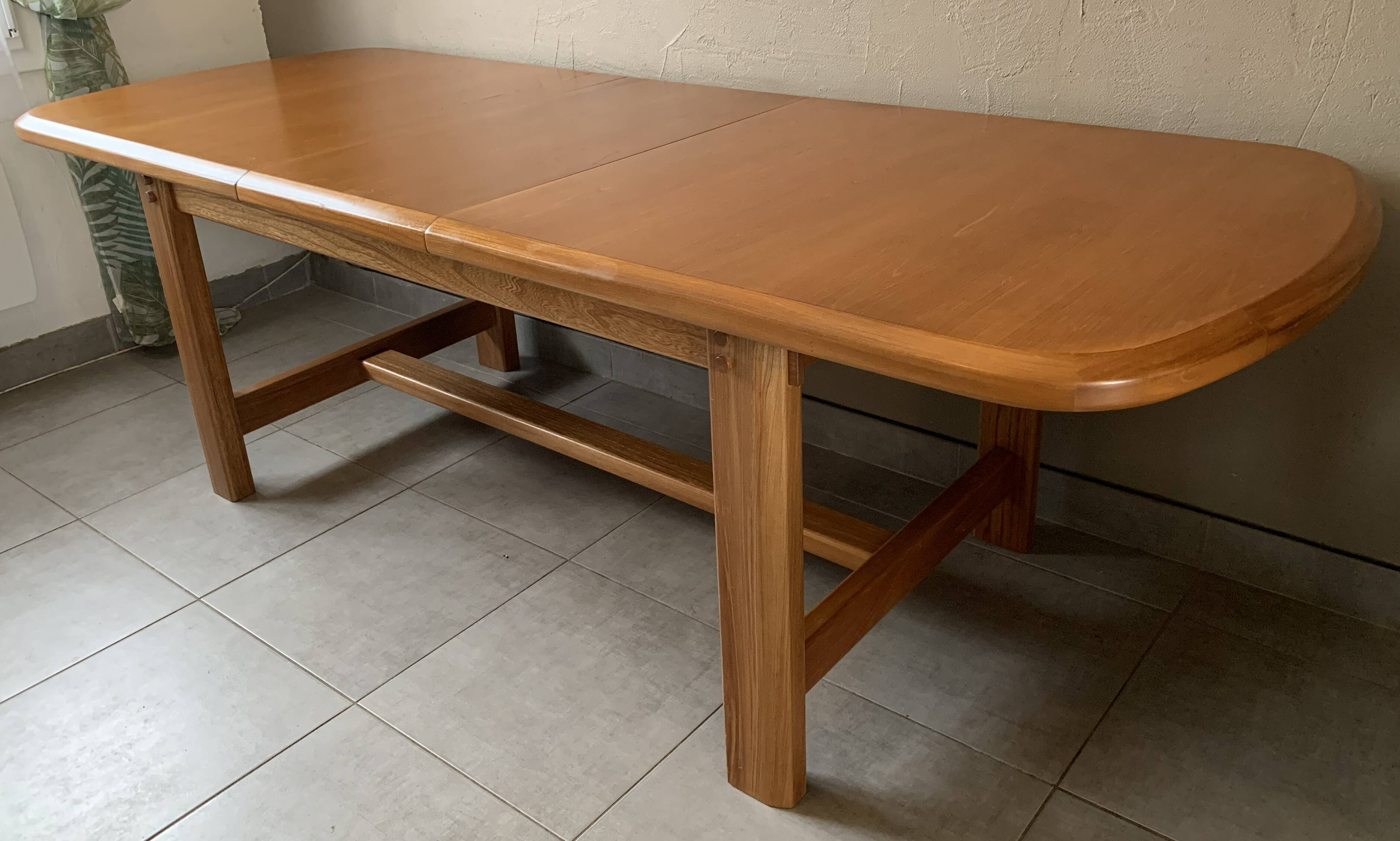 Regain House Elm Dining Room Set