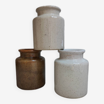 3 stoneware pots