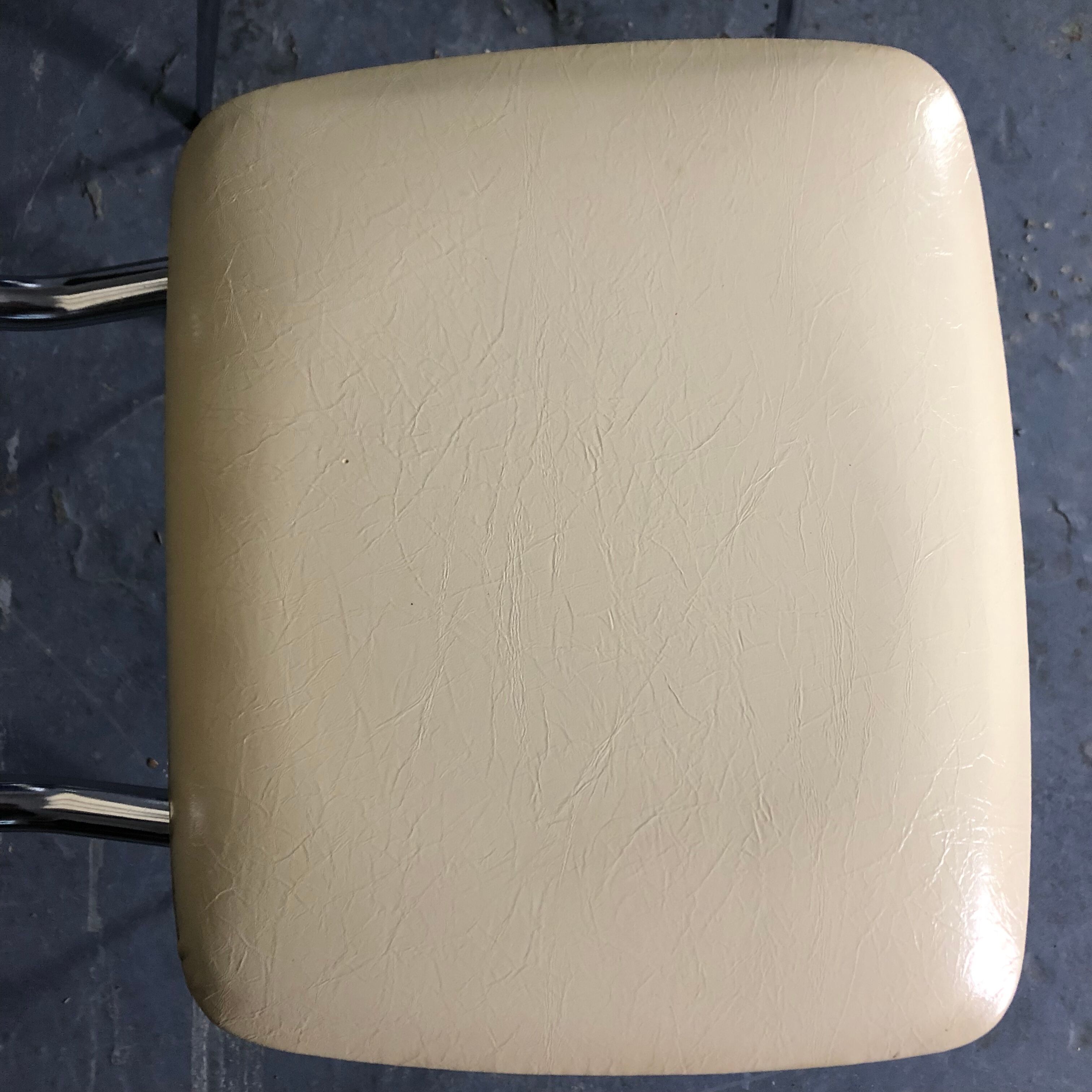 Pair of chairs "Petals" 70s