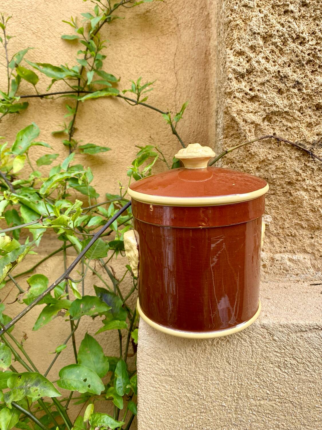 Sarreguemines fireclay pot