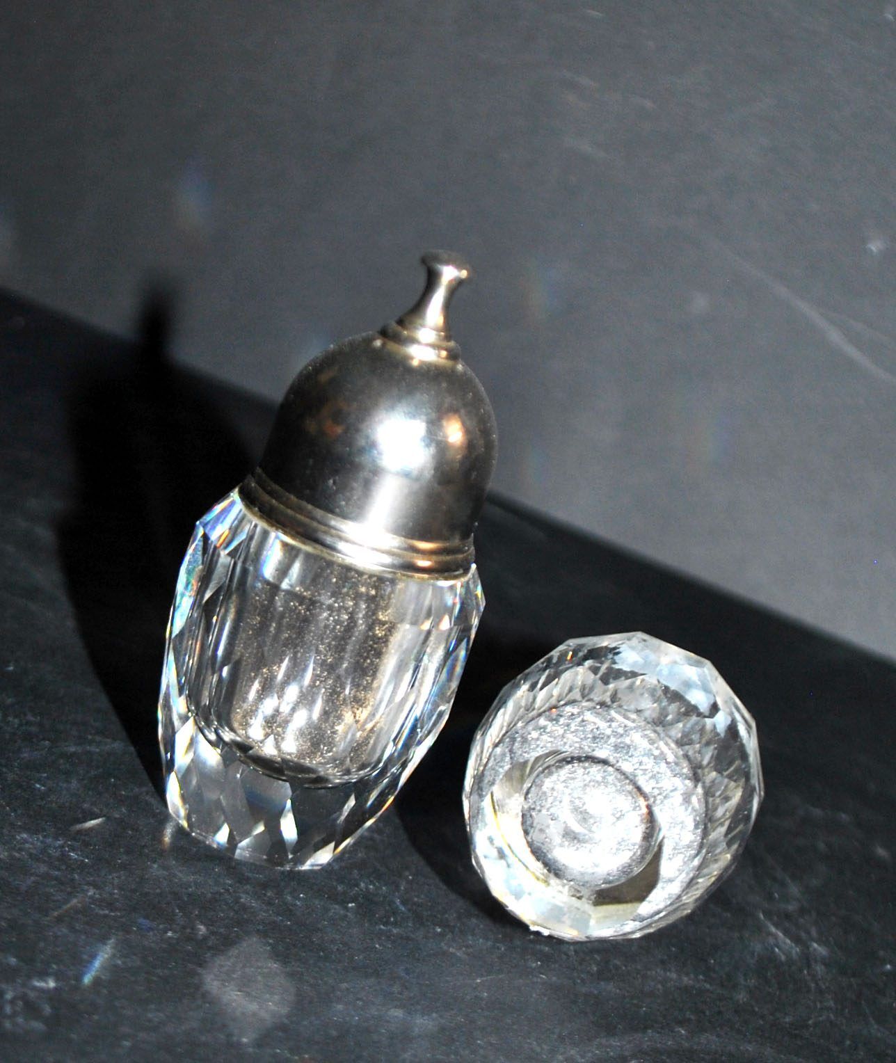 Swarovski lot salière en cristal taillé à facette sel poivre signé SC design 1980