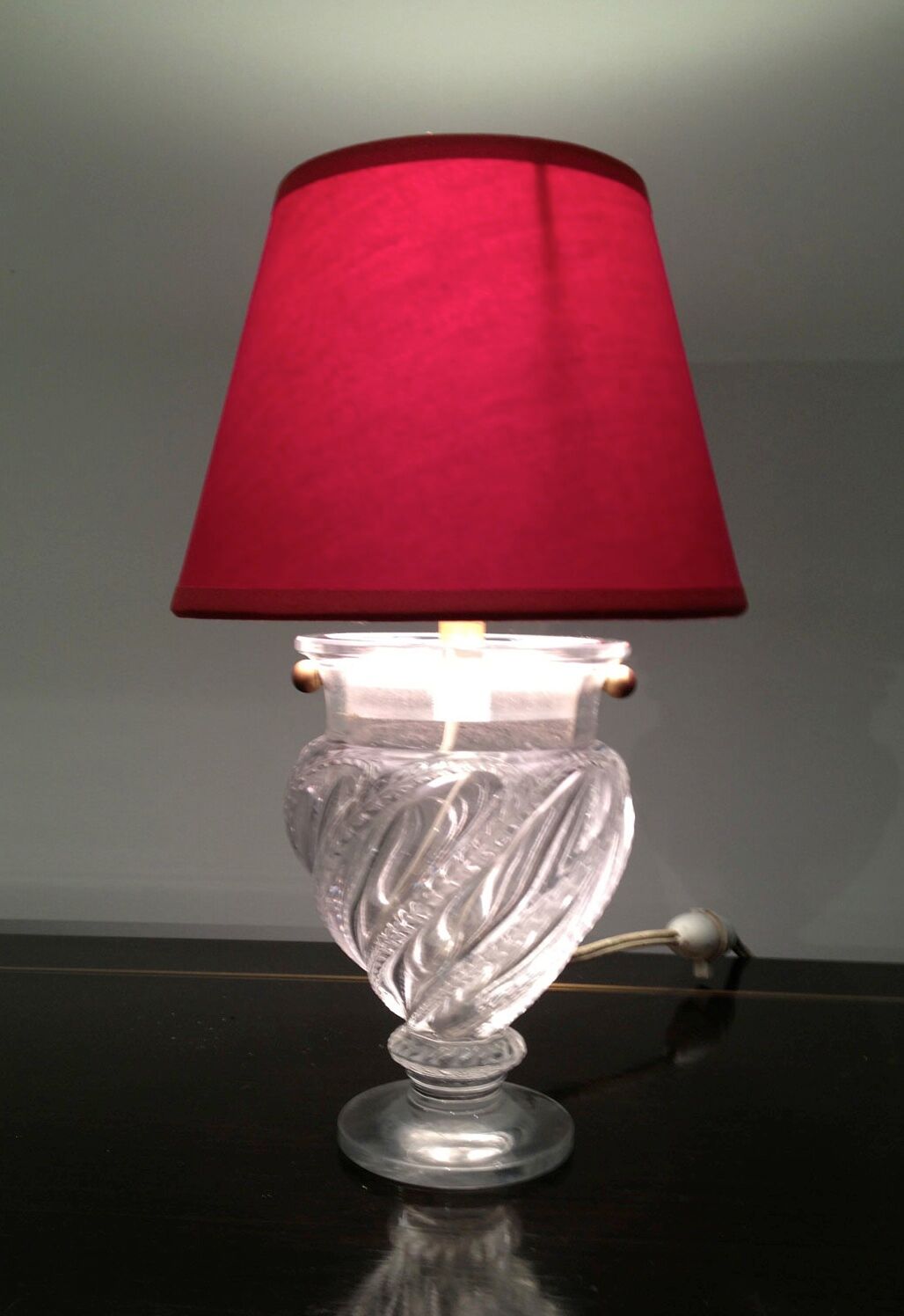 Petite lampe en verre. Vers 1940